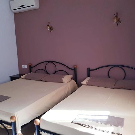 Konstantinos-Elli Rooms Vrasná Eksteriør billede