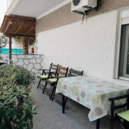 Konstantinos-Elli Rooms Vrasná Eksteriør billede