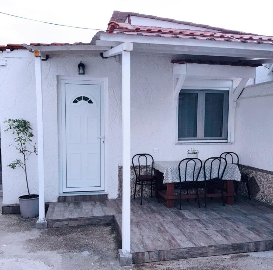 Konstantinos-Elli Rooms Vrasná Eksteriør billede